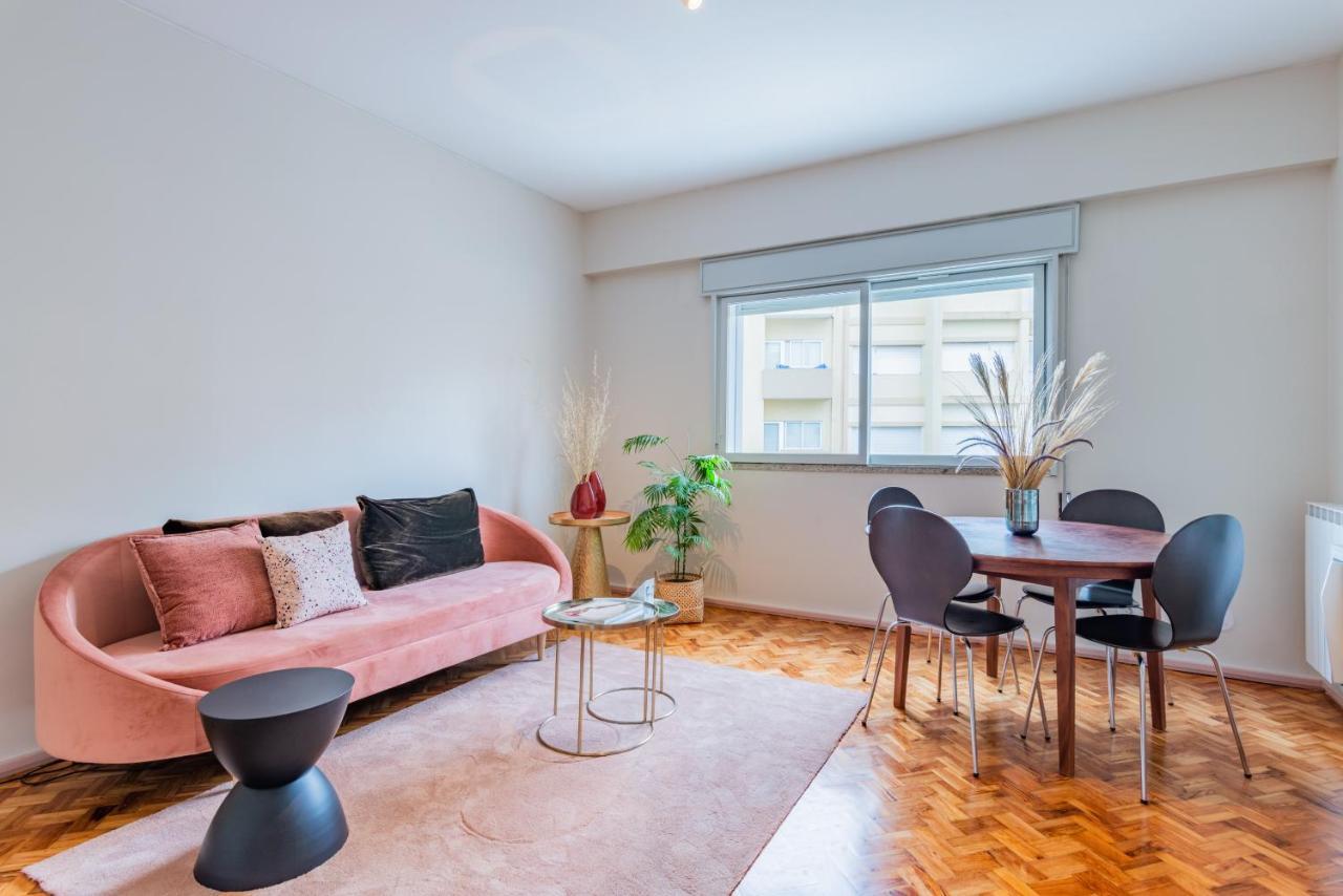 Amazing Duplex - Mid Century Experience & Parking Διαμέρισμα Πόρτο Εξωτερικό φωτογραφία